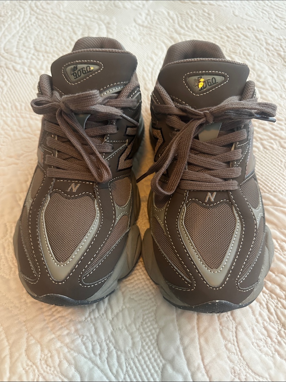 New Balance 9060 Unisex Cortado Brown sz W9.5